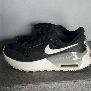 Nike Air Max Black and White Sneakers